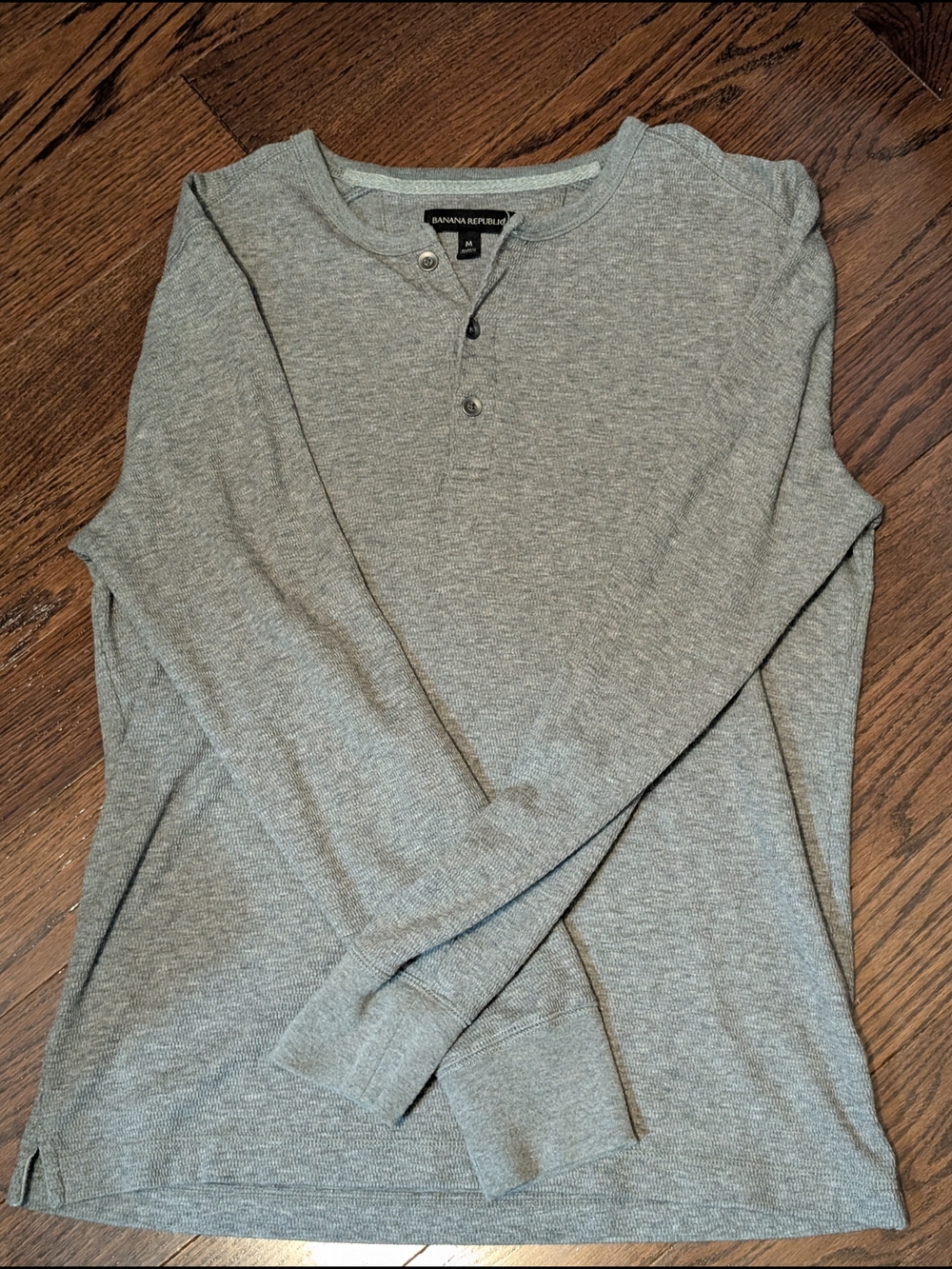 Banana Republic Men's Light Gray Long-Sleeve Henley Cotton Blend